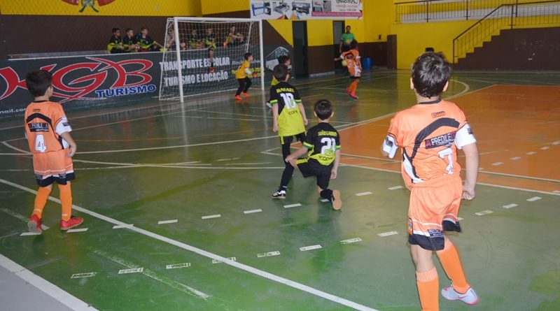 Marechal vence jogo da Copa Estadual Dedé Viagens de Futsal