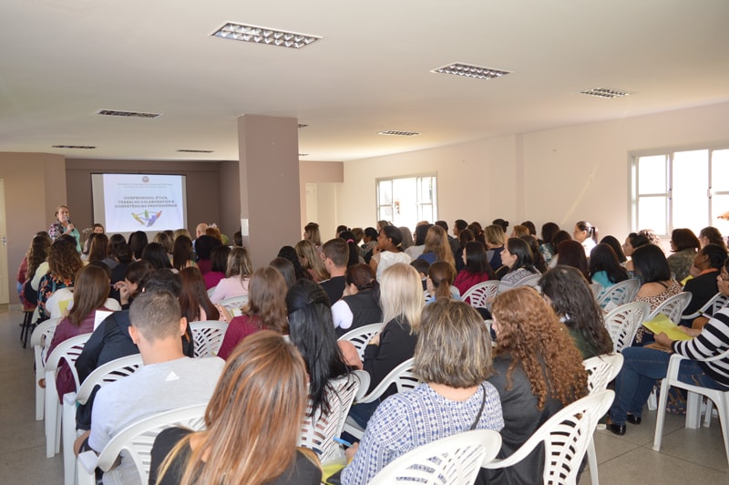 Formação continuada de professores da Educação Infantil