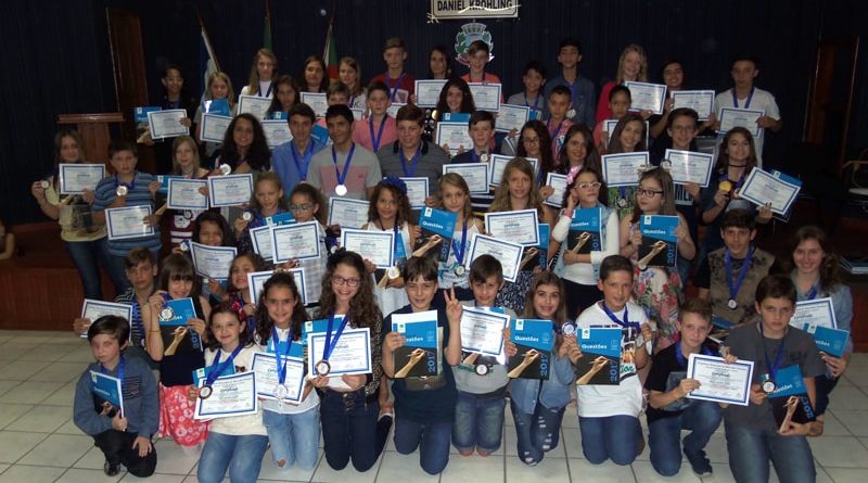 Sessenta alunos premiados na Olimpíada Florianense de Matemática (Ofmat)