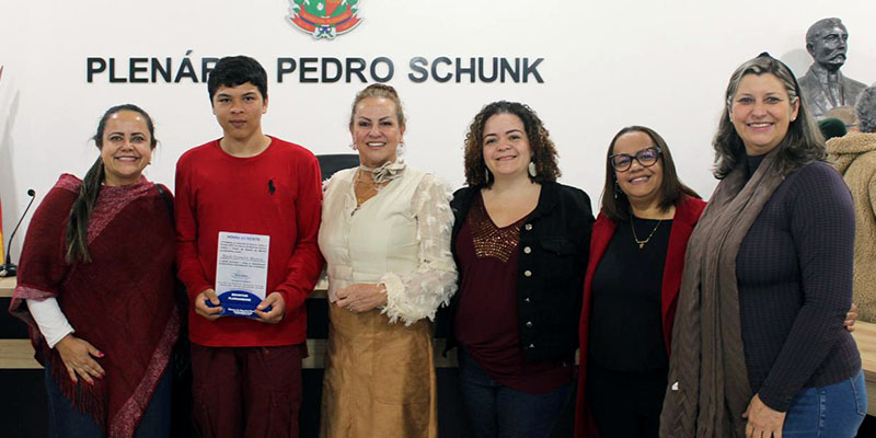 Projeto Em busca de Talentos lança mais um livro em Marechal