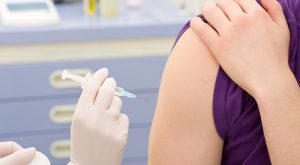 Vacinas disponíveis para adolescentes