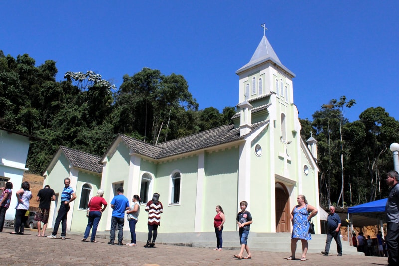 Festa de Nossa Senhora da Glória, em Rio Fundo, foi cheia de atrações