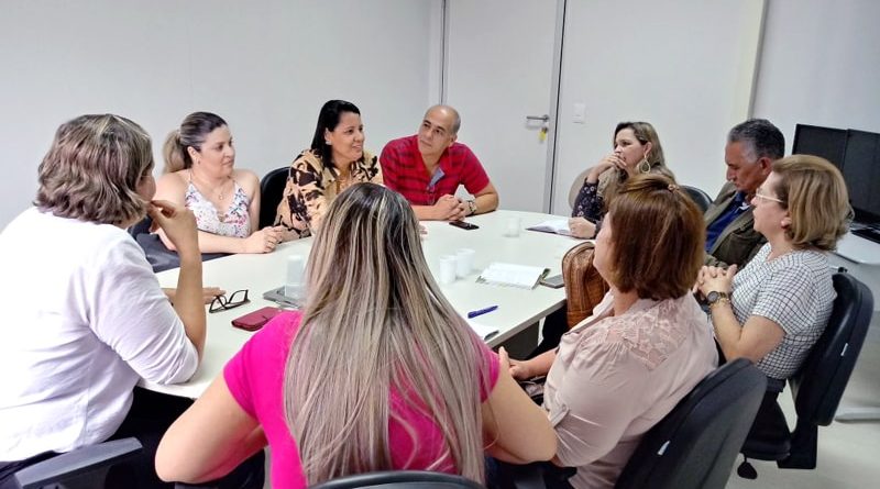 O vice-prefeito e secretário Municipal de Saúde de Marechal Floriano, Júnior Lovatti, fez parte de um grupo de secretários municipais e de pessoas ligadas à área da Saúde que participaram de uma visita técnica à Rede Cuidar, em Nova Venécia, Noroeste do Estado.