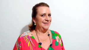 Secretária Municipal de Educação e Esportes - Édia Klippel Littig,